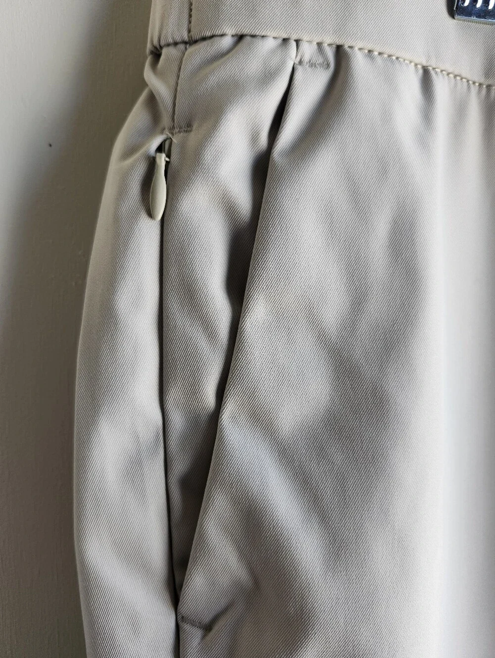 Banana Republic Men's Light Cream Chino Pants